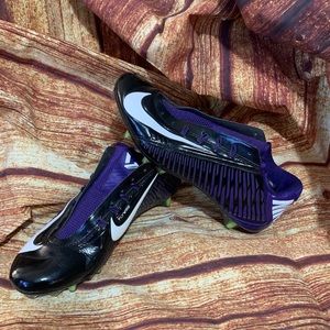 Men’s  soccer shoes carbon fly 2 size 9.5 $40